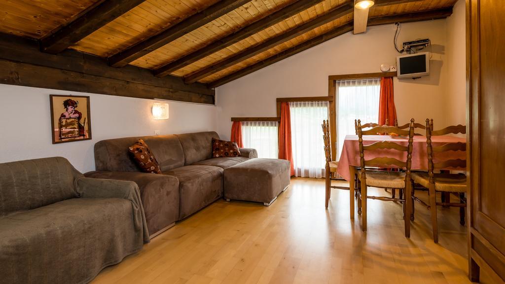 Apartments Atlas Saas-Grund Oda fotoğraf